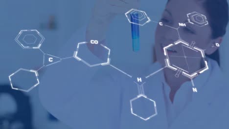 Animación-Del-Procesamiento-De-Datos-Sobre-Una-Científica-Caucásica-En-El-Laboratorio