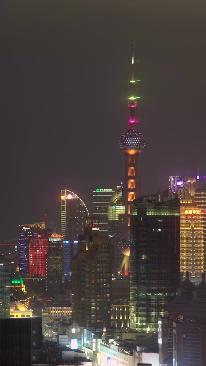 Time-lapse do Horizonte de Xangai à Noite com a Torre Pérola Oriental