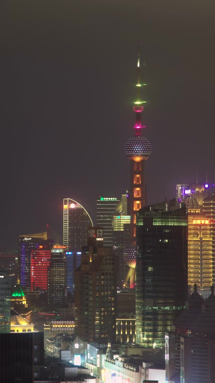 Time-lapse do Horizonte de Xangai à Noite com a Torre Pérola Oriental