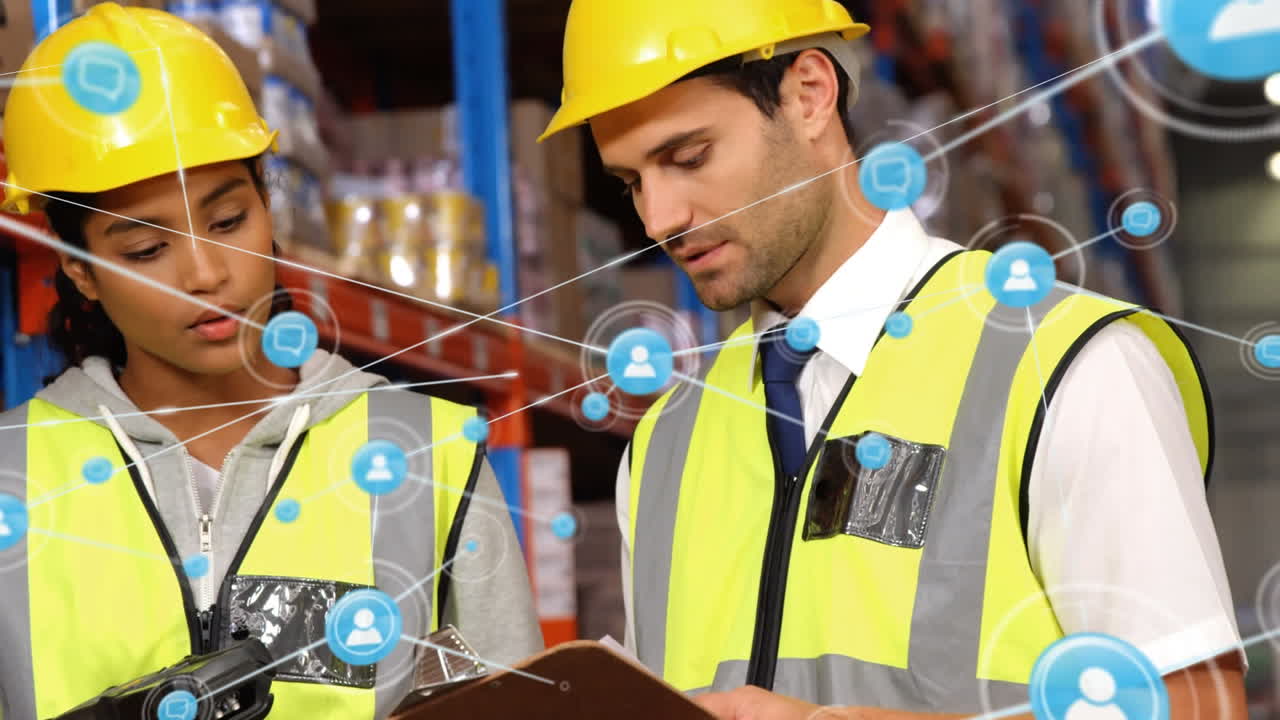 Animazione di reti di connessioni con icone su persone che lavorano in magazzino