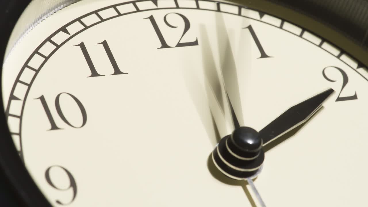 Il tempo scorre all'indietro