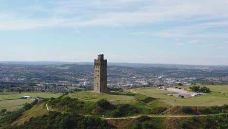 Paralaje-De-La-Colina-Del-Castillo-En-Huddersfield,-Oeste-De-Yorkshire