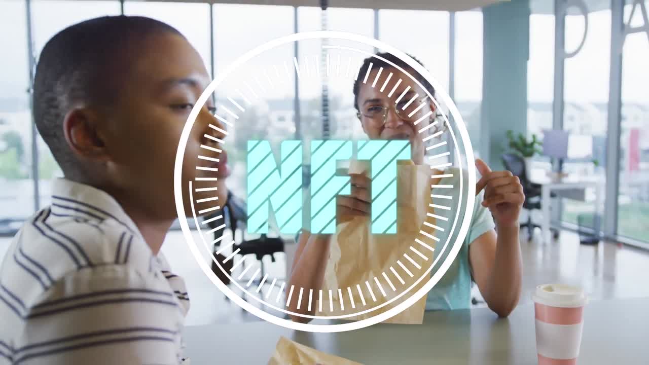 animación de texto nft sobre diversas personas de negocios hablando