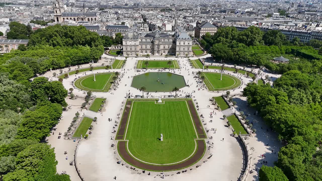 Luxembourg Gardens At Paris Ile De France In France. Luxembourg Palace. Paris Skyline Scene. Luxembourg Gardens At Paris In Ile De France France. Botanical Scenery. Tourism Landmark.