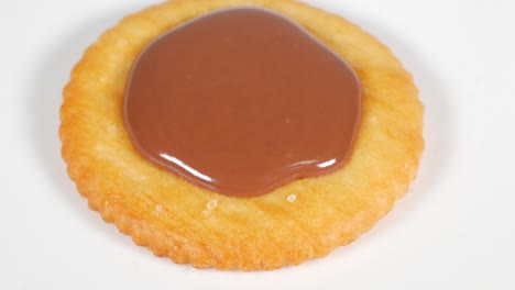 round crackers with chocolate