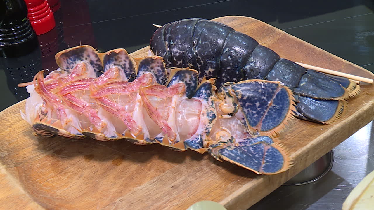 Preparing a Raw Blue Lobster