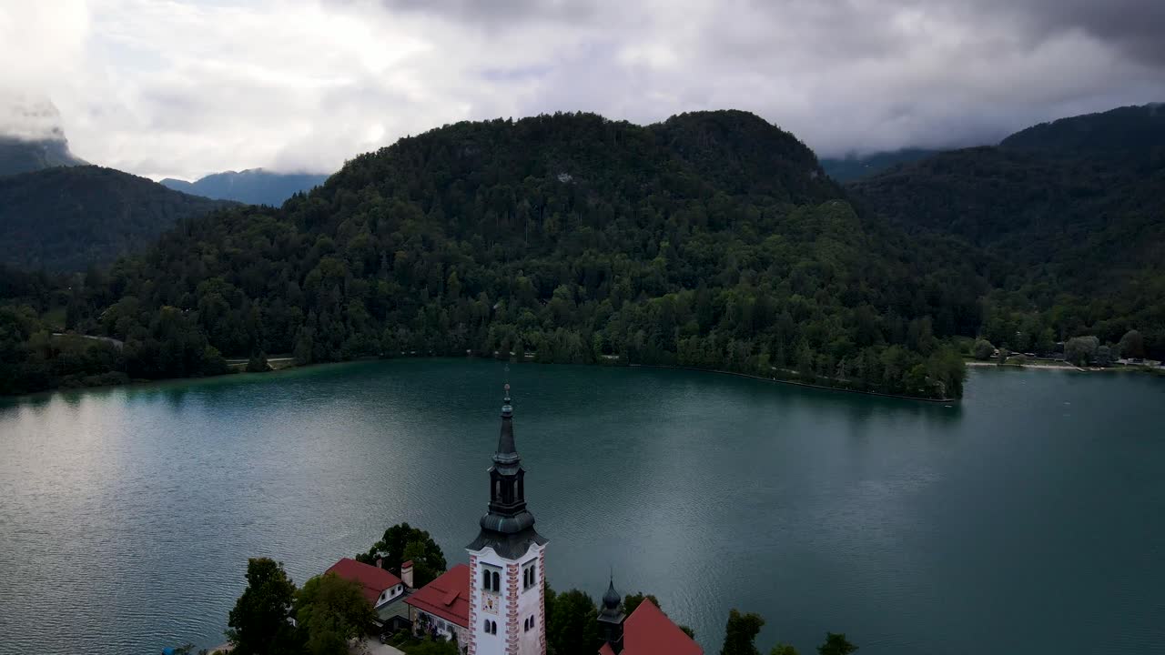 Slowenien Bleder See Luftaufnahme Drohne 10.mp4