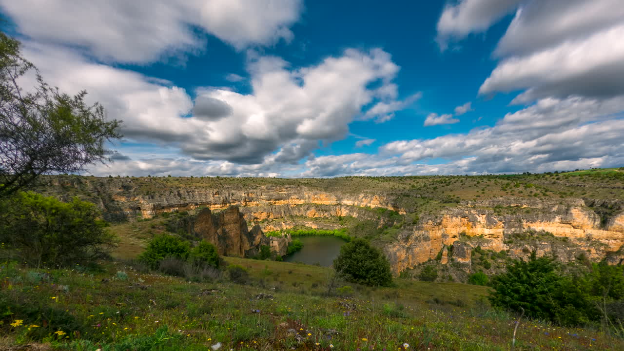 lapso de tiempo - parque nacional hoces del rio duraton, castilla y león, españa