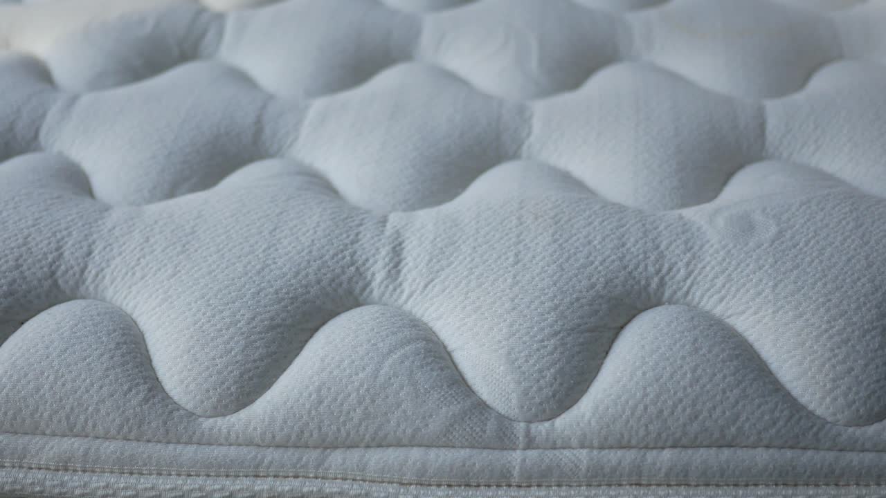 крупный план матраса с ковриком