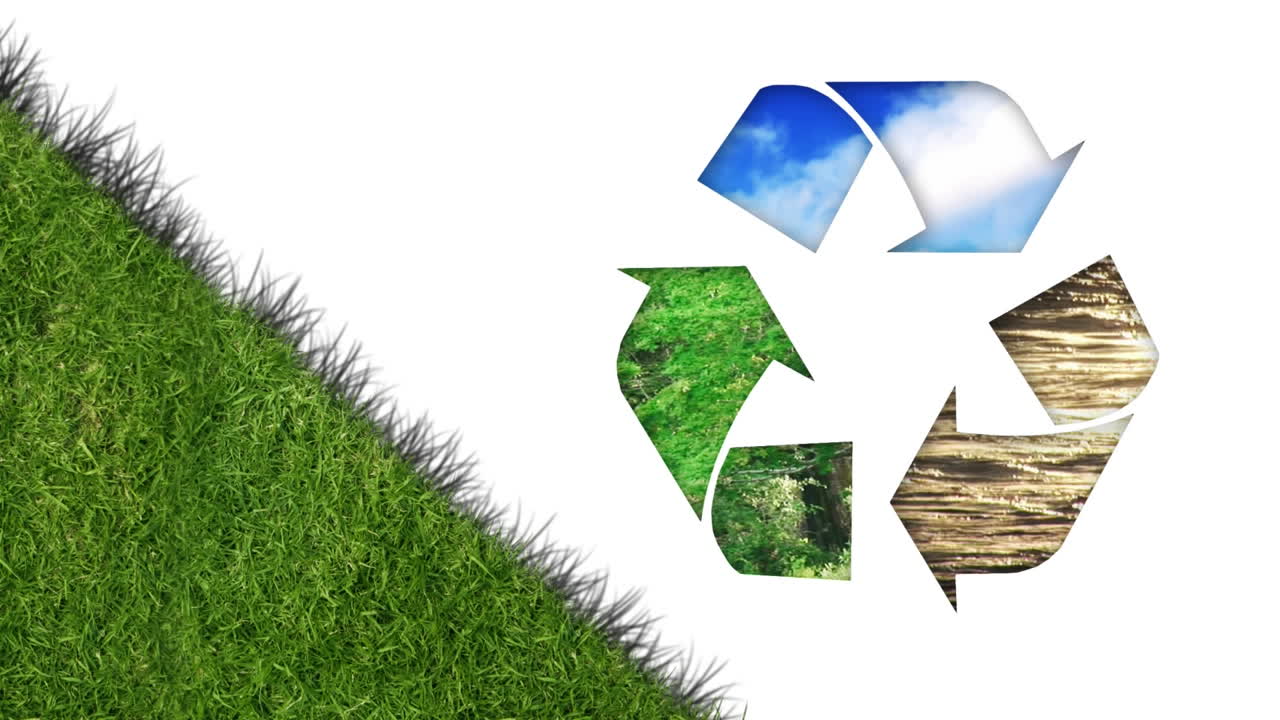 señal de reciclaje y césped