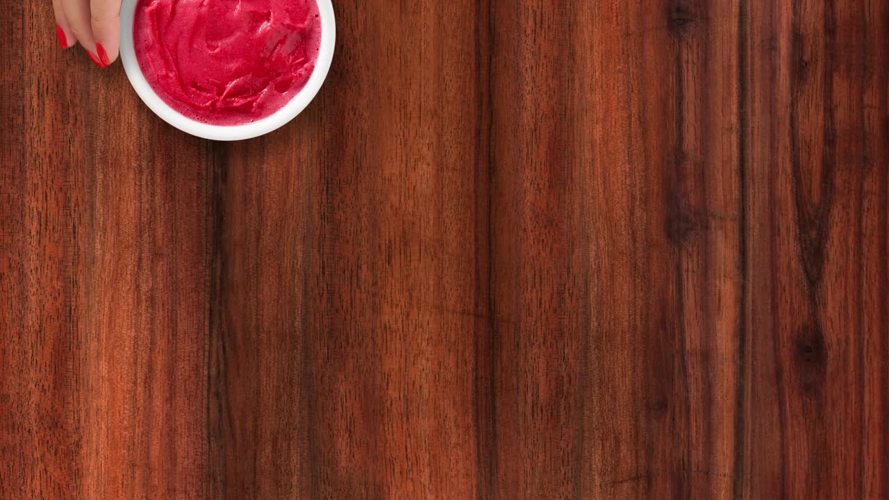 라즈베리 아이스크림을 제공하는