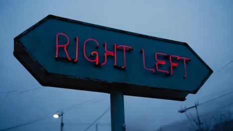 neon right left sign