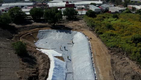 Making-an-artificial-pond-in-a-city-park-in-Mexico