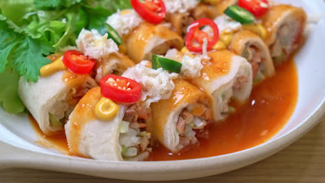 fresh spring roll with crab and sauce and vagetable - healthy food style