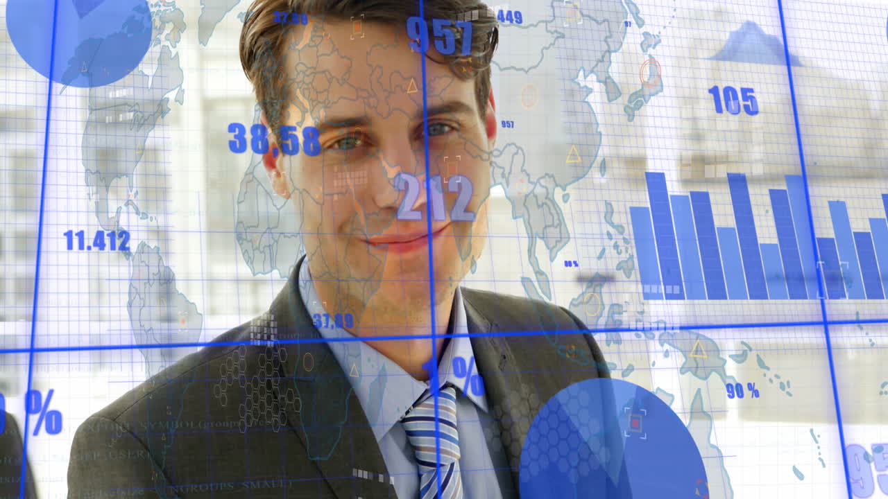 animación del procesamiento de datos sobre el empresario caucásico en la oficina