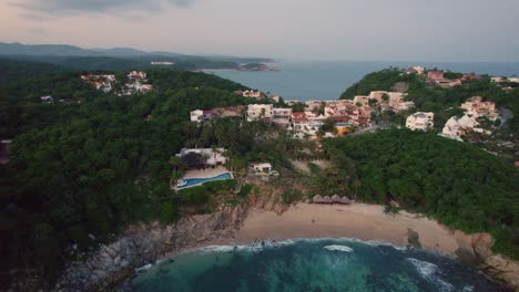 huatulco tourist resort