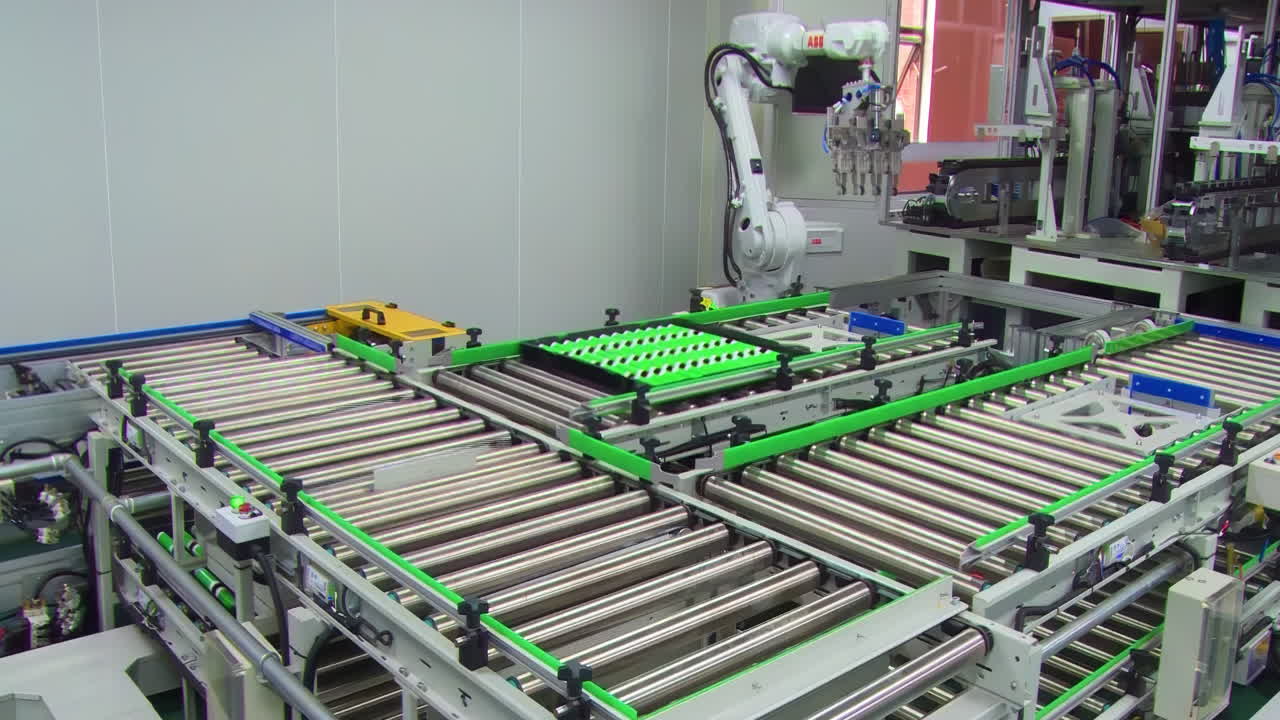 producción de automatización totalmente mecanizada de nuevas baterías de energía seca de iones de litio, tablas de acumuladores, módulos de células, baterías de producción en masa de alta potencia, vehículos eléctricos renovables alternativos