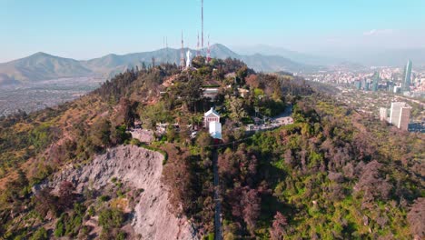 Terraza-Bellavista,-Mountain-Cable-Car-Station,-And-Cerro-San-Cristobal-On-A-Hilltop-In-Providencia,-Recoleta,-Chile