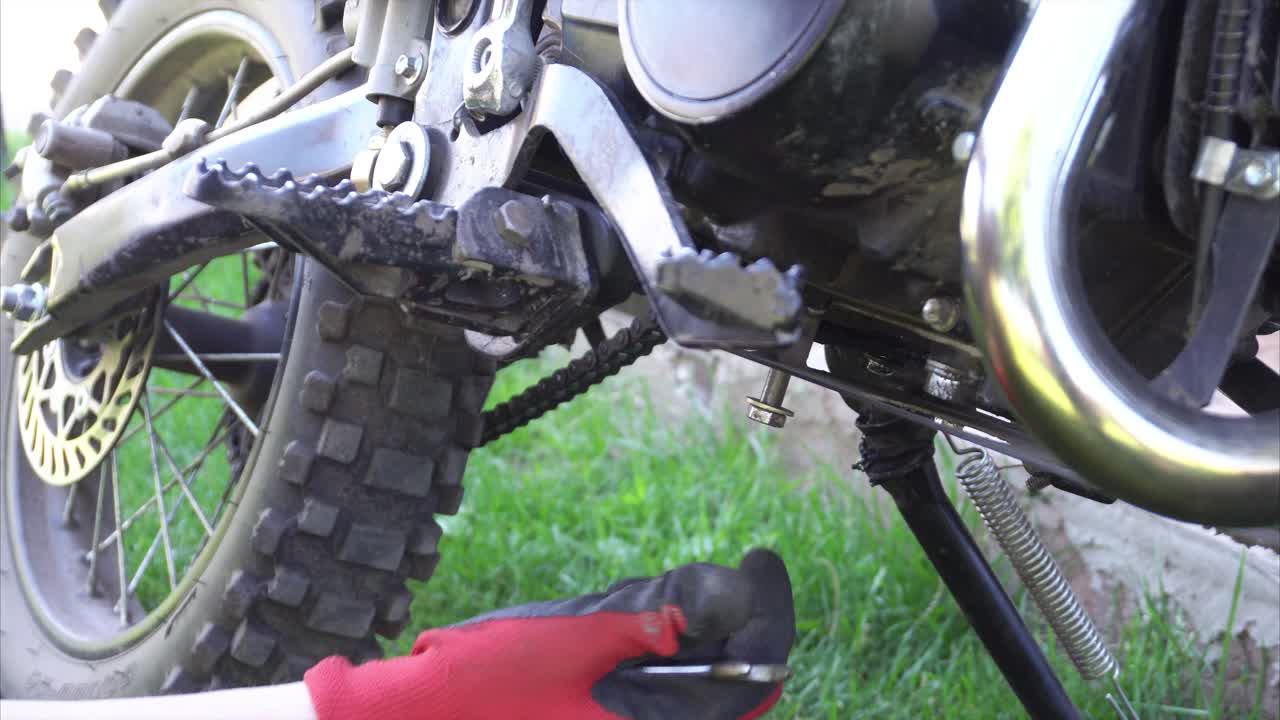 reparación y mantenimiento de motocicletas