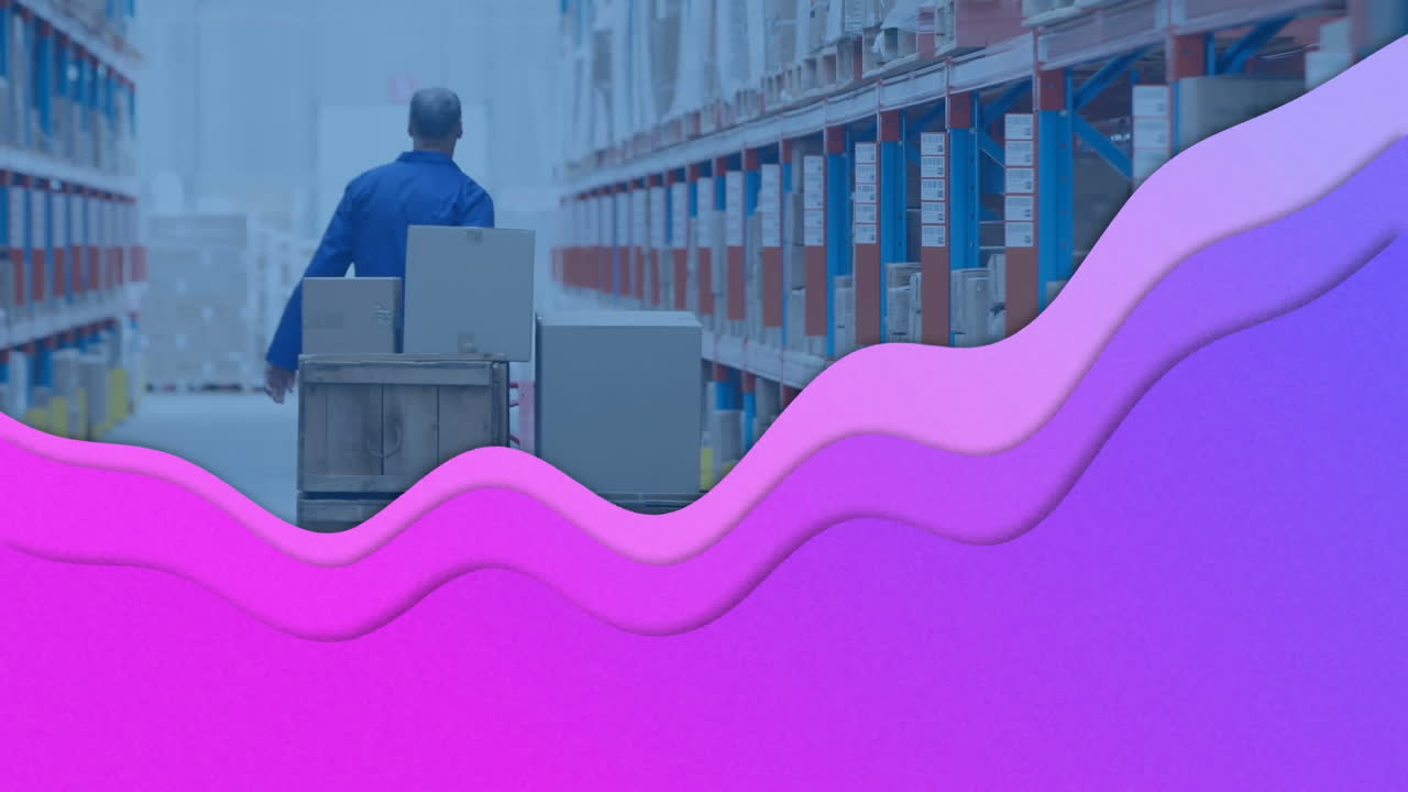 animación de ondas púrpuras que se mueven sobre el hombre que trabaja en el almacén