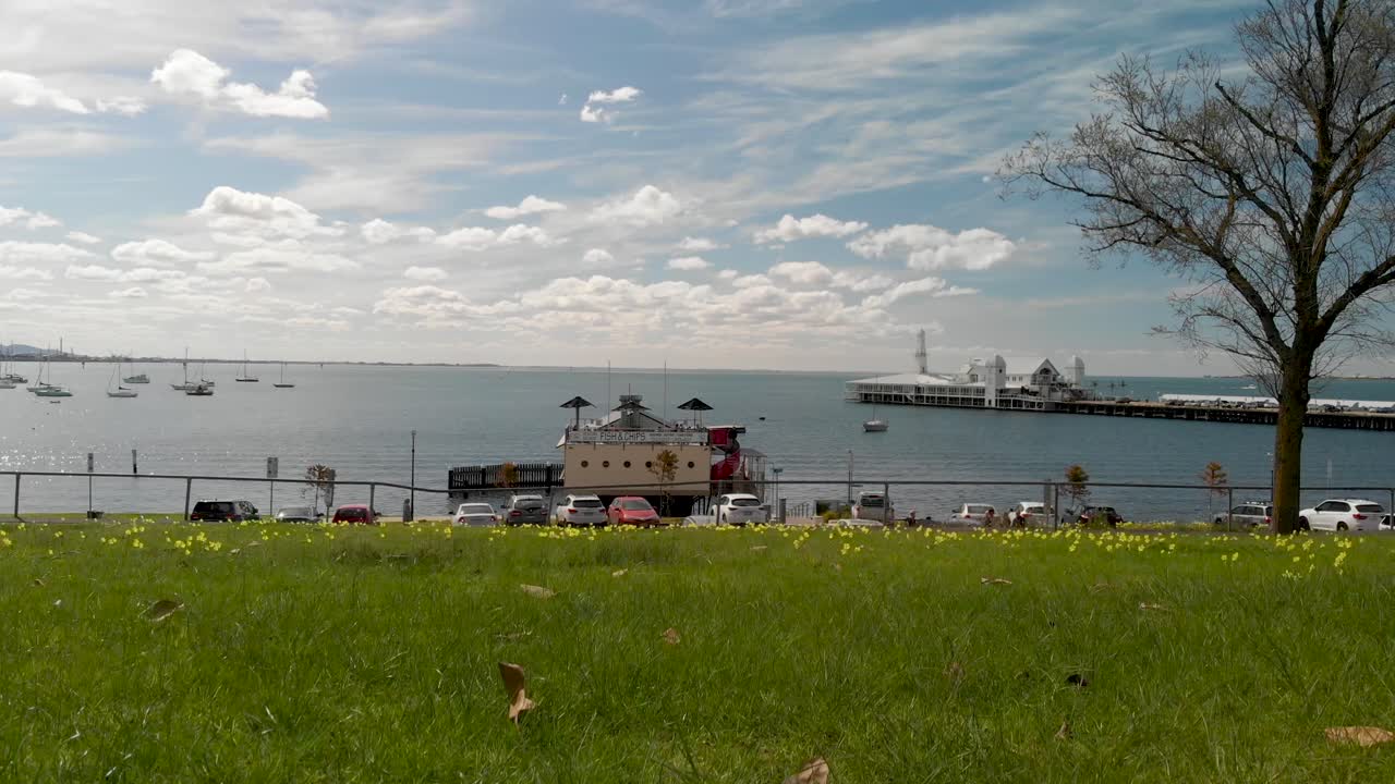 하늘로 올라가는 호주 빅토리아의 질롱 베이