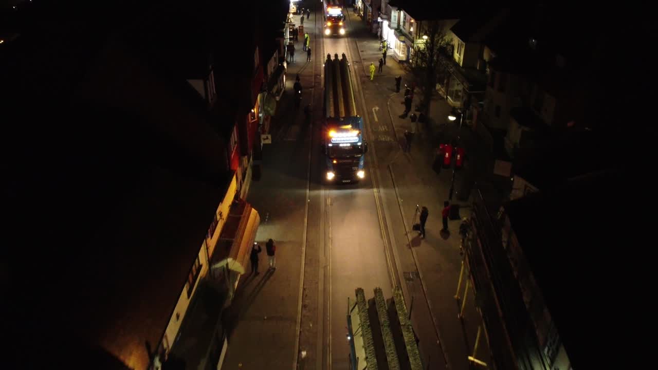 Lorries moving through Lyndhurst clip4