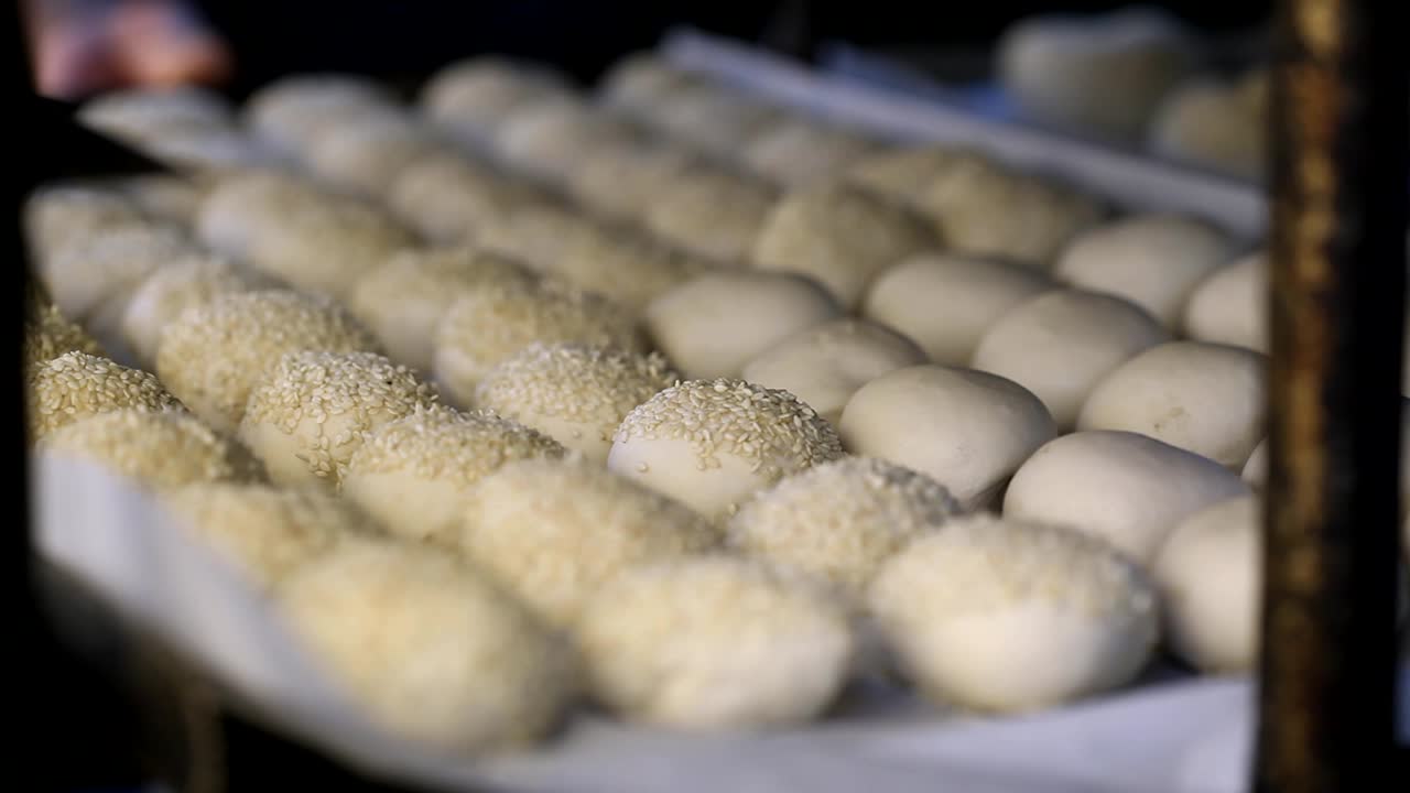 trasiego de masa para levantar antes de hornear