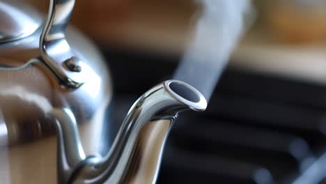 steaming kettle spout