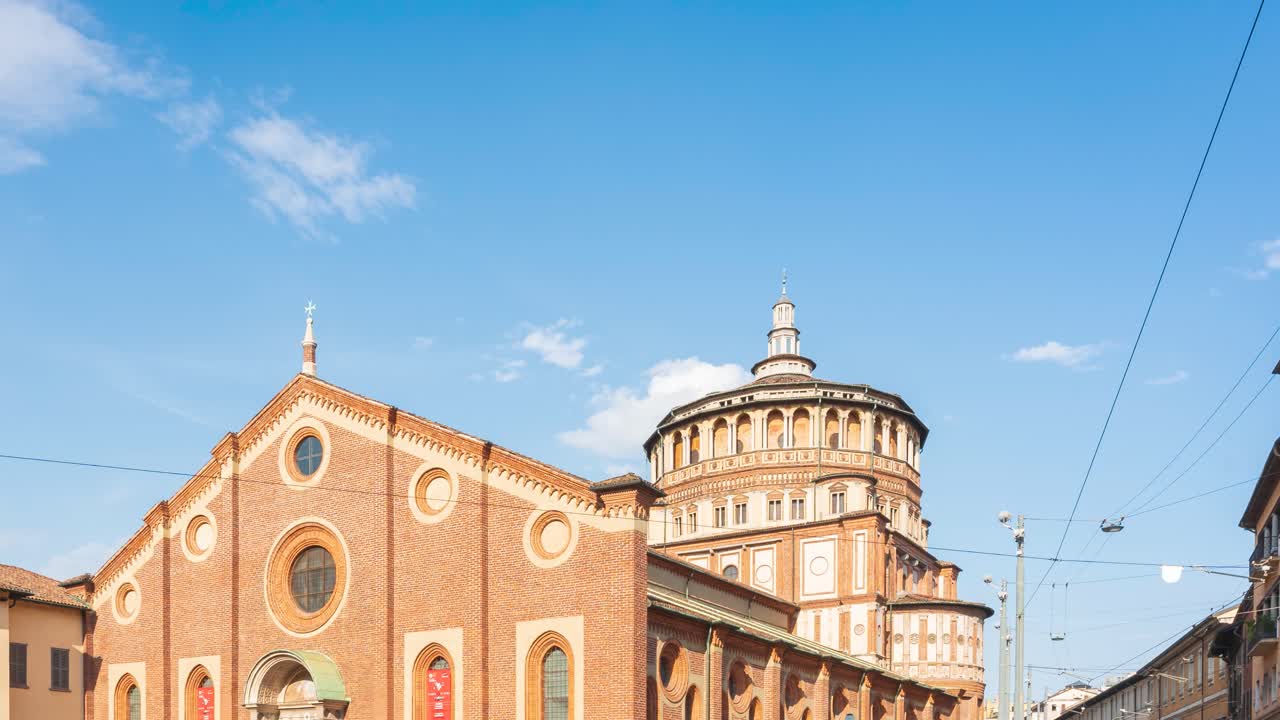 Timelapse  Church of Holy Mary of Grace (Chiesa di Santa Maria delle Grazie, 1497), This church is famous for hosting Leonardo da Vinci masterpiece "The Last Supper",Milan, Italy.