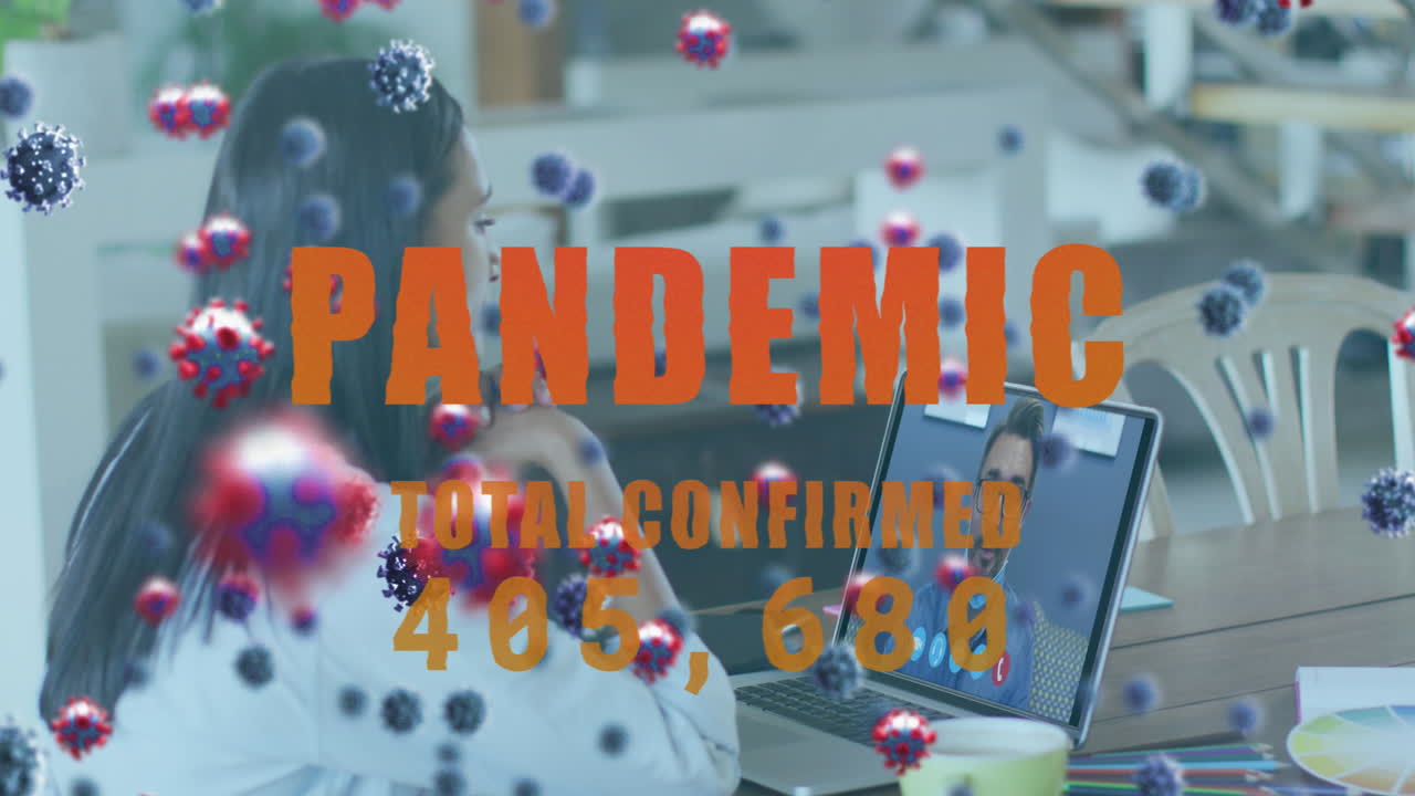 코로나 19 세포의 애니메이션과 노트북 비디오 통화에서 사업가 여성에 대한 경고 텍스트