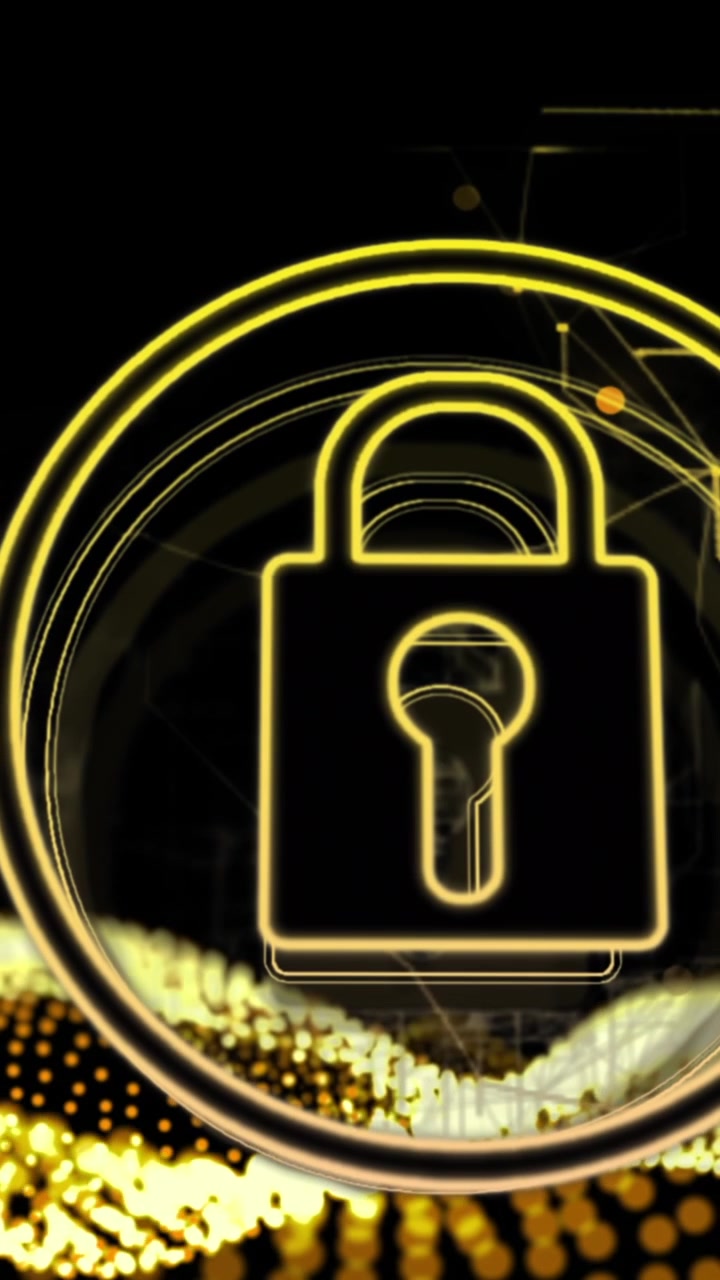 Animación de candado sobre procesamiento de datos en fondo negro