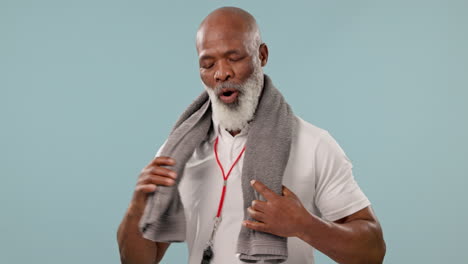 anciano, hombre negro y sudor de la aptitud