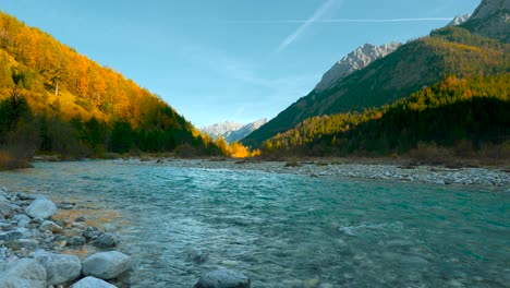 Alpes-Austríacos-Montaña-Río