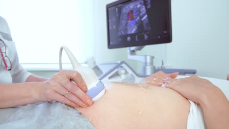 examen de ultrasonido prenatal