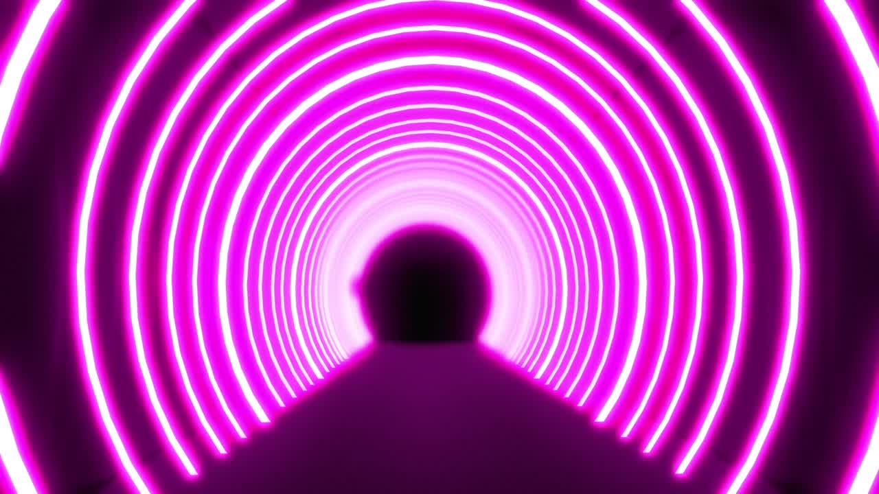 moviéndose a través de un túnel de arcos de neón rosados brillantes concétricos pulsando sobre un fondo negro