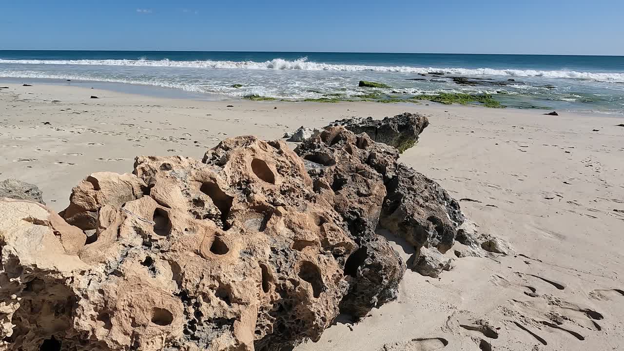 Limestone rock formations at Claytons Beach, Mindarie - Perth