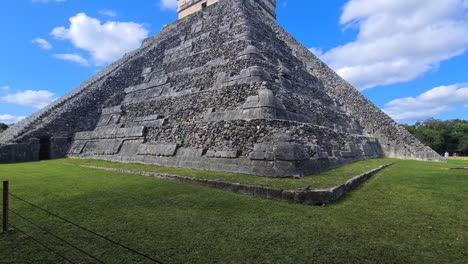 chichen itza, yucatan, mexico, unesco world heritage site, central mayan kukulcan el castillo temple in pyramidal shape on sunny day