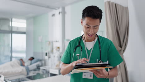 Hospital,-Asian-man-and-doctor-with-a-tablet