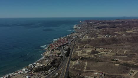 olas del mar en rosarito bcn, méxico