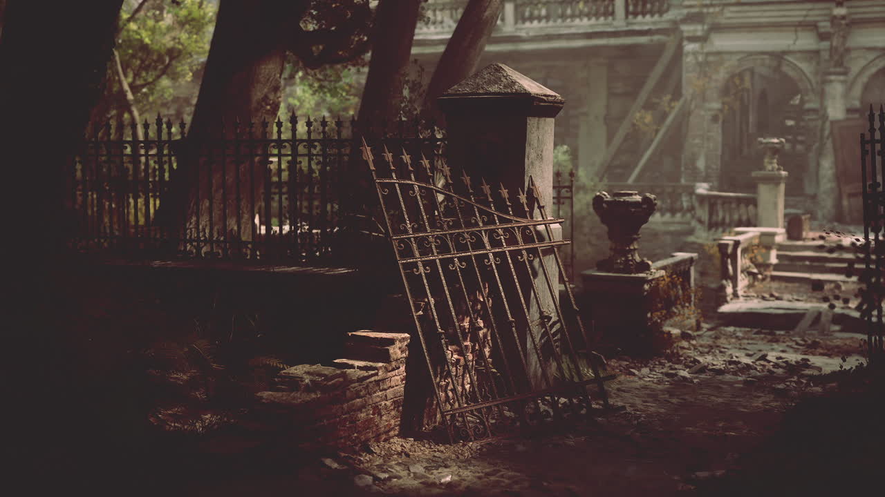 버려진 집의 깨진 문