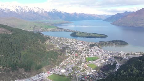 Queenstown,-New-Zealand.-Famous-tourist-destination,-aerial-panoramic