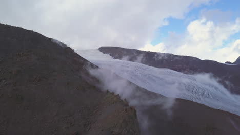 paisaje de glaciares de montaña