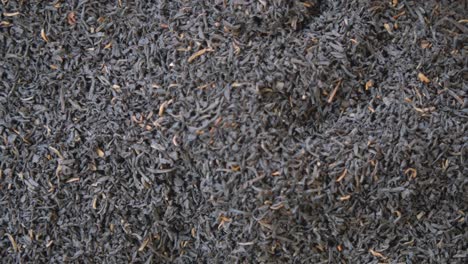 black tea leaves