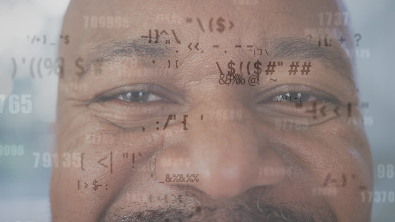 animación del procesamiento de datos médicos sobre un médico afroamericano en el hospital.