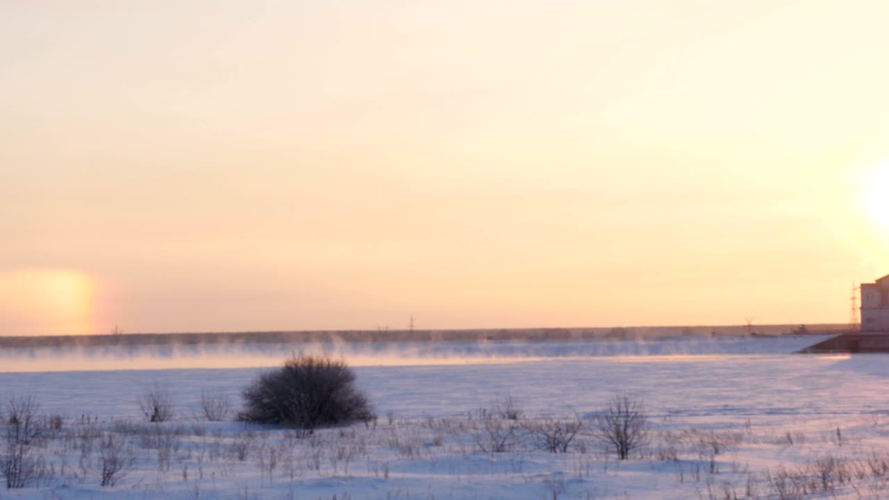 겨울 안개 태양의 홀로