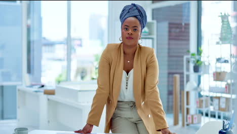 Business-woman,-face-and-african-in-office