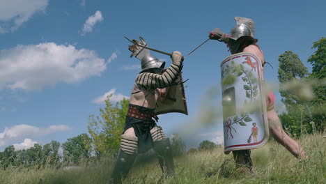 roman gladiators in combat