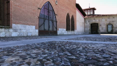 bodega gotica es una empresa familiar que lleva varias generaciones produciendo uva en el municipio de rueda