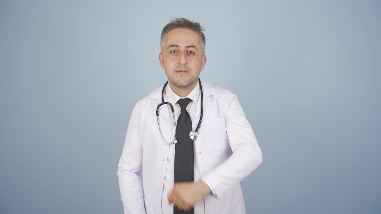 The doctor shows the correct sneeze.