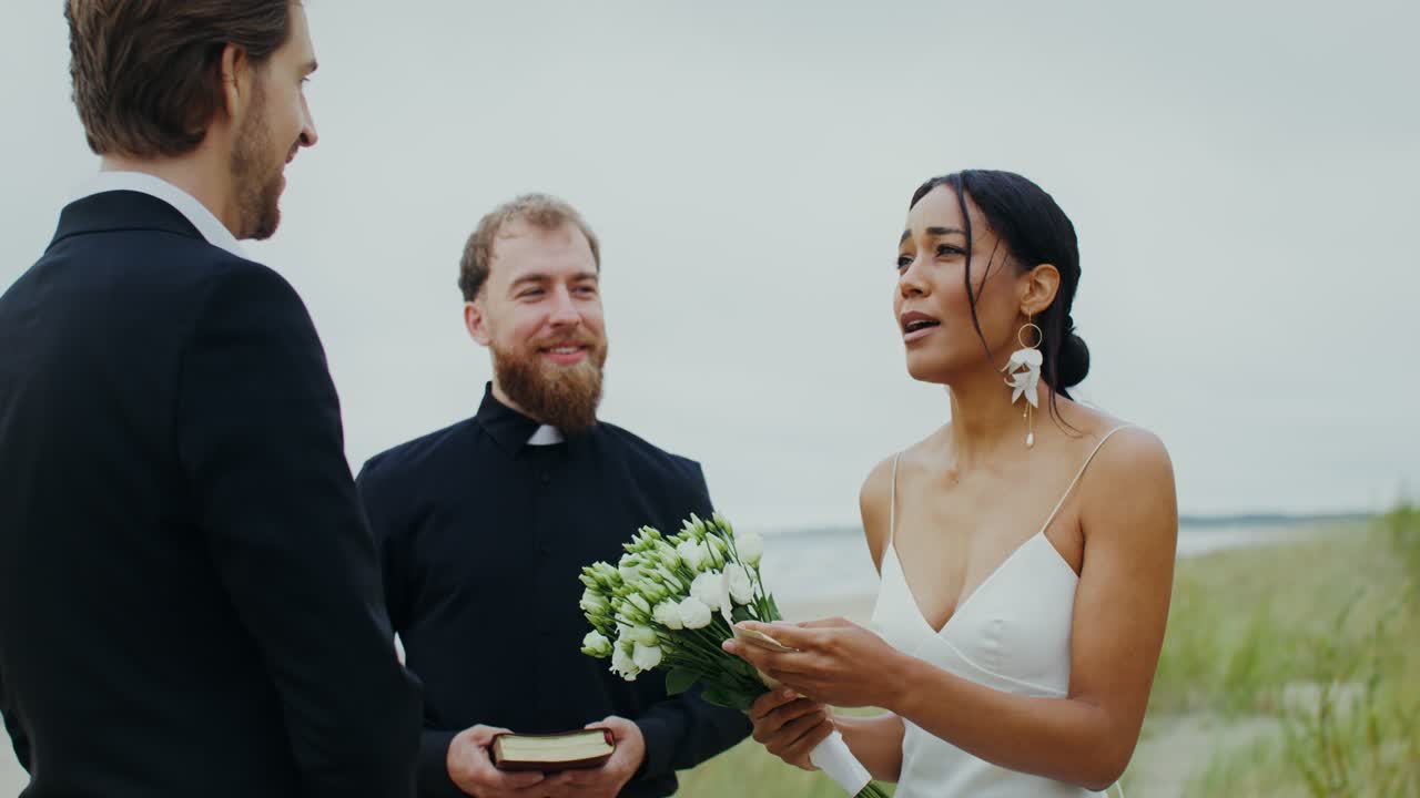 해변에서 결혼식